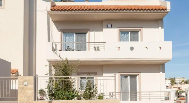 MiLo Luxury House -Free Airport pick up-10min drive, Забронировать Отель Маркопулон Месойеас 