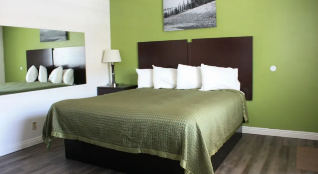 Номер Standard Express Inn