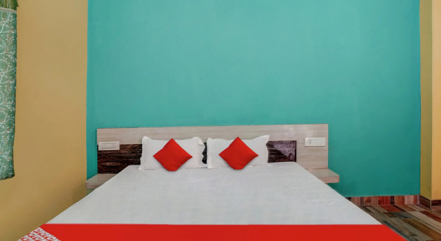 Super OYO 813893 Hotel Siddhi Vinayak