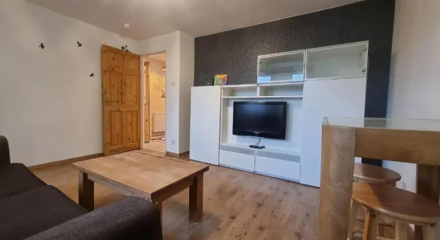 Lovely 2 Bedroom Apartment With Private Parking, Забронировать Апартаменты/квартира Абердин Aberdeenshire, рядом с Westburn Children's Tennis Club