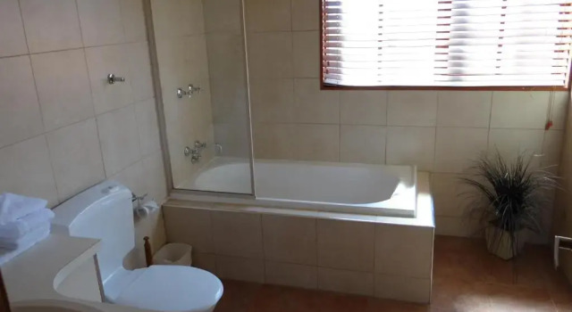 Апартаменты Early Australian Motor Inn