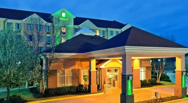 Люкс DoubleTree by Hilton Hattiesburg, MS