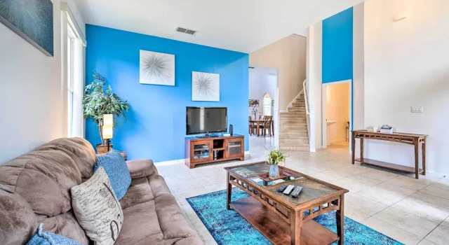 Dog-friendly Kissimmee Home w/ Lanai + Pool!, Rezerwuj Dom wakacyjny Kissimmee Kissimmee