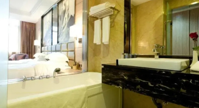 Century Land Hotel