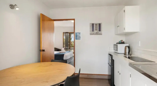 Студия Standard Summit Motor Lodge