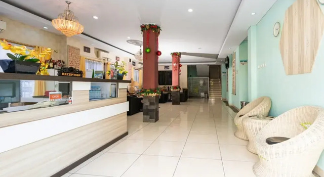 De Royal by RedDoorz, Prenota Hotel Manado 