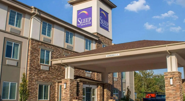 Sleep Inn & Suites Moundsville - Wheeling