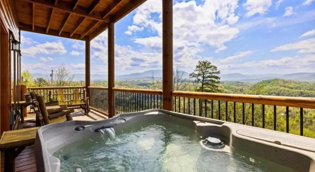 Коттедж Amazing 3 Bedroom Cabin with Incredible Views