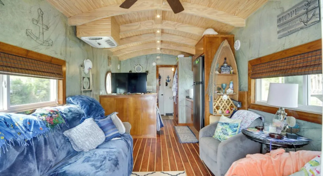 Апартаменты Bay St Louis Houseboat 6 Mi to Old Town & Beach!