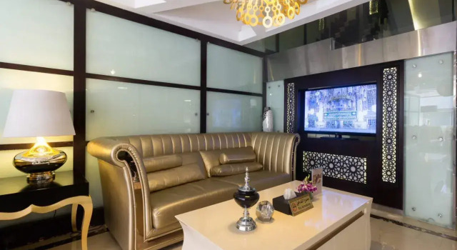 Al Muhaidb Residence Altakhassusi, Забронировать Отель Эр-Рияд  округ Эр-Рияд, рядом с King Fahad Library &amp; Garden