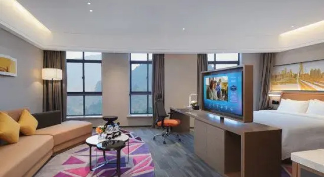 Люкс Business Hampton by Hilton Chongqing Qianjiang