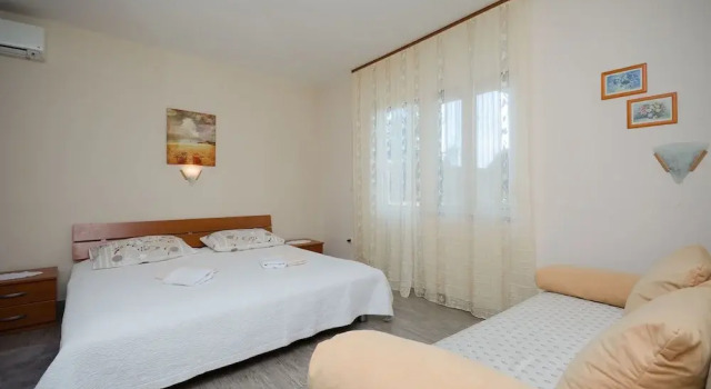Apartment Marina, Rezerwuj Apartament Hotele w Kvarner Islands z parkingiem, Parking