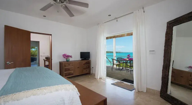 Seaside Sanctuary: Private Villa With Breathtaking Views, Prenota Villa Hotel a Bahamas Out Islands con parcheggio, Parcheggio