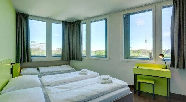 Трёхместный номер MEININGER Hotel München Olympiapark