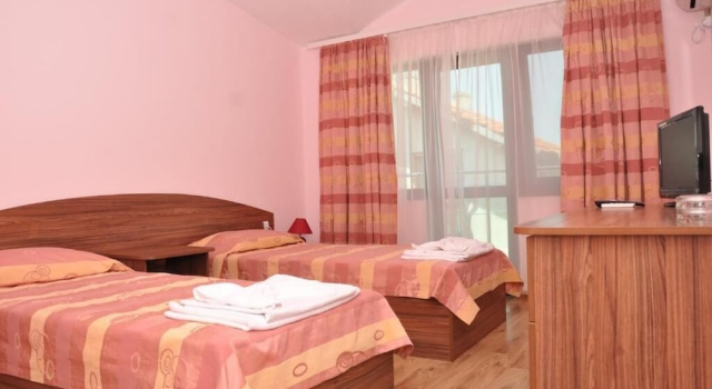 Двухместный номер Classic с балконом и с видом на город Hotel Jaky SPA Complex