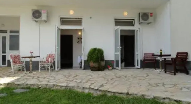 Apartments Anica & Gabriela, Забронировать Апартаменты/квартира Макарска Biokovo Nature Park, рядом с Францисканский монастырь