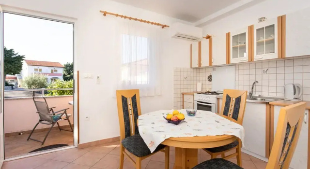 Апартаменты 1-bedroom Apartment in Krk - Steps From the Beach!