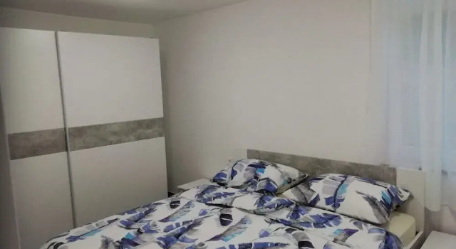 Holiday House Linda, Забронировать Отель Отели Приморско-Горанской жупания с парковкой, Парковка