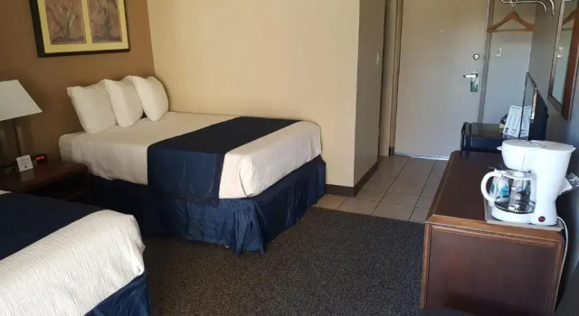 Четырёхместный номер Standard The Wesley Boutique Hotel Page, AZ