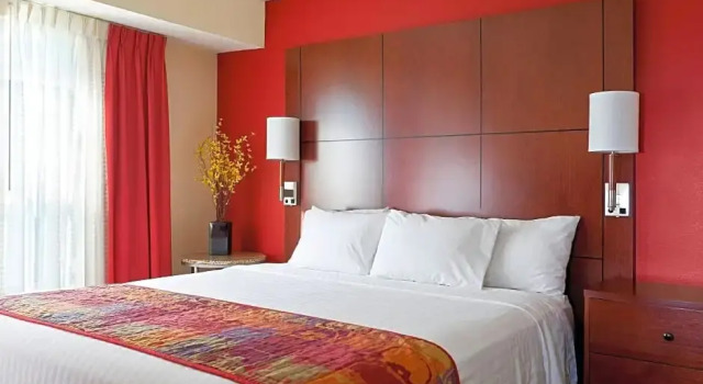 Четырёхместный люкс с 2 комнатами Residence Inn by Marriott Peoria