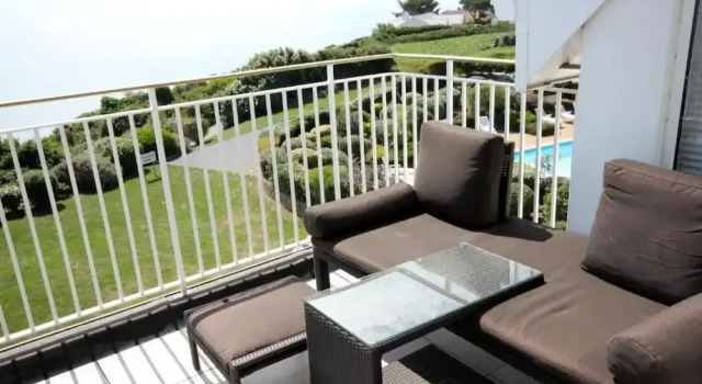 Люкс с балконом Hotel Jerbourg