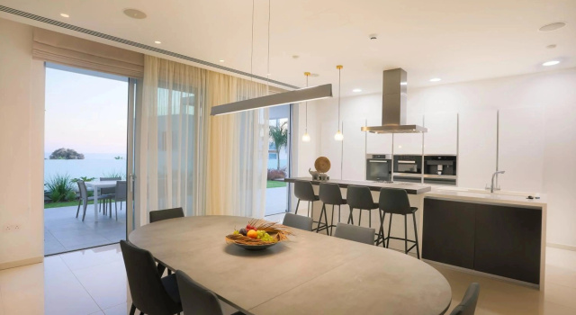 Sea Pearl Beachfront Villas - Breeze