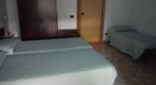 Трёхместный номер Standard hotel mira