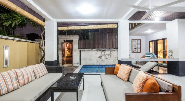 Surya Mas Villa, Rezervovat Vila Hotely v Badung se snídaní, Snídaně