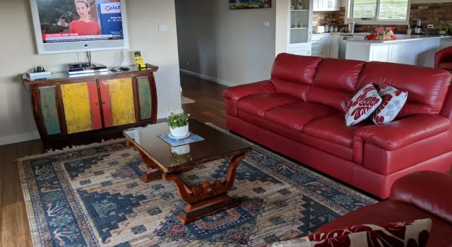 Mountain Blue Guest Accommodation, Book Guesthouse Golden Valley Australia
