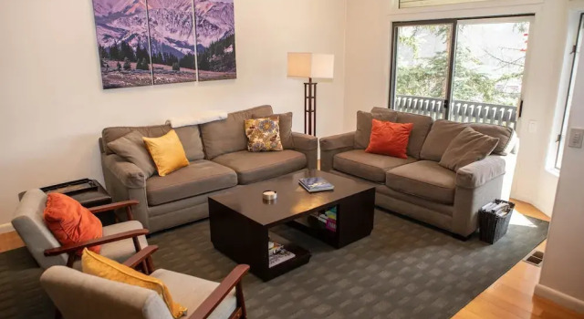 124 Ridgepoint Townhomes by RedAwning