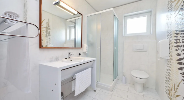 Трёхместный номер Standard с балконом Hotel ZaDaR