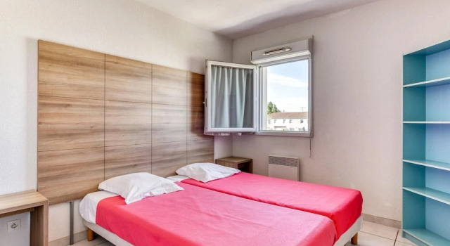 Pool View Apartment for Six, Book Apartment Le Grau-du-Roi Camargue