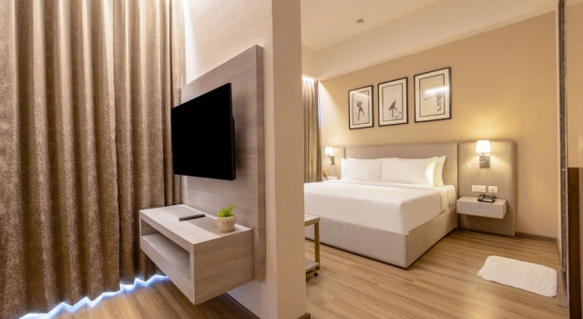 Номер Executive Golden Tulip Gurugram - Sector 80