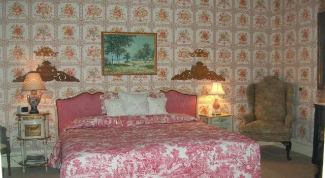The Summer White House Inn, Забронировать Отель Ленокс Bousquet Ski Area, рядом с The Bookstore