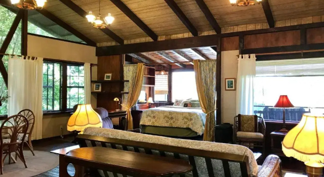 Коттедж с видом на сад Hale Maluhia Country Inn
