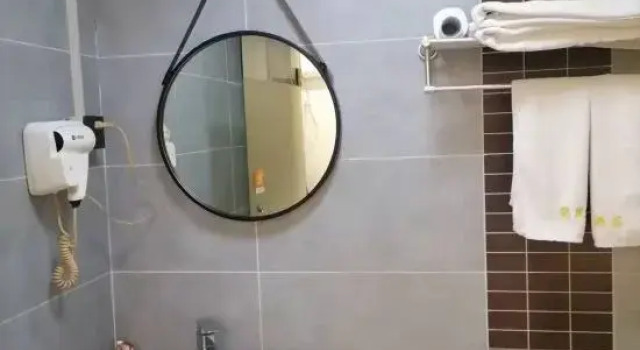 Green Electric Sports Hotel (Pujiangzhen Jiangwen Road Branch), Varaa Hotelli Shanghai Shanghai