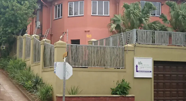 KZN Park View Guest House - Halal Friendly Accommodation Durban, Забронировать Гостевой дом Отели Дурбана с завтраком, рядом с Life Entabeni Hospital, Завтраки