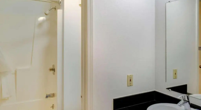 Четырёхместный номер Standard Motel 6-Richmond, IN