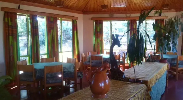Kibo Slopes Cottages, Rezerwuj Hotel Loitokitok 