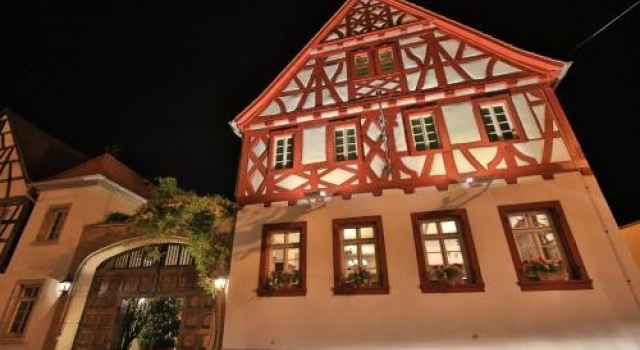 Weinhaus Henninger, Book Hotel Kallstadt Wine Route, near Noll