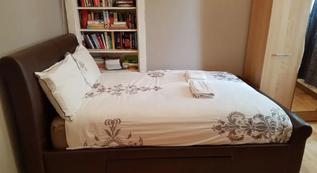 16 Maybury House, Забронировать Отель Отели Лотиан с парковкой, Парковка