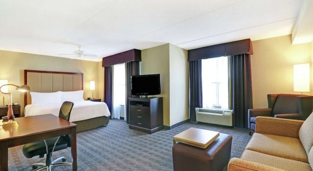 Homewood Suites by Hilton Cambridge-Waterloo, Ontario, Rezervați Hotel Cambridge Huron, Perth, Waterloo and Wellington