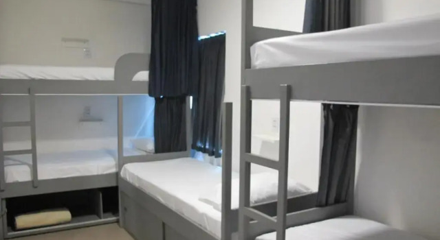 Кровать в общем номере (мужской номер) Anhembi Hostel