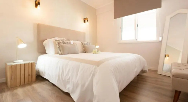 beachome4u2, Book Hotel Parede Estoril Coast