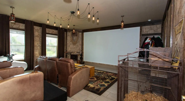 Magical Muggle Mansion Pool Spa Sleeps 23, Buchen Sie Resort Hotels in Four Corners mit Pool, Schwimmbad