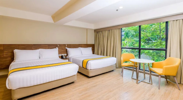 Четырёхместный семейный номер Standard SureStay Plus by Best Western Cebu City
