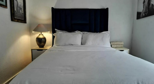 Galaxy Sleep And Go Rooms Goodwood, Prenota Hotel Città del Capo Città del Capo
