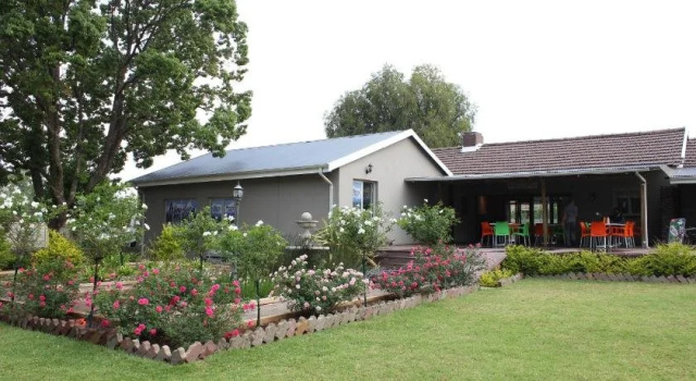The Itumeleng Guest House, Забронировать Гостевой дом Отели Бергвилль с парковкой, Парковка