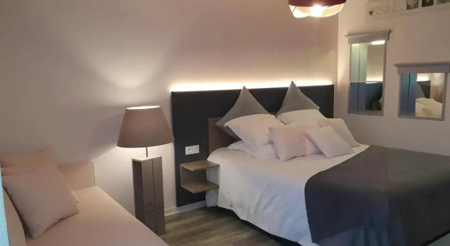 Logis LAuberge de Larressingle, Buchen Sie Hotel SPA-Hotels in Larressingle, SPA
