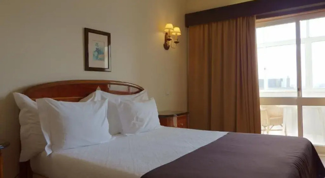 Одноместный номер Standard с видом на город Golden Tulip Porto Gaia